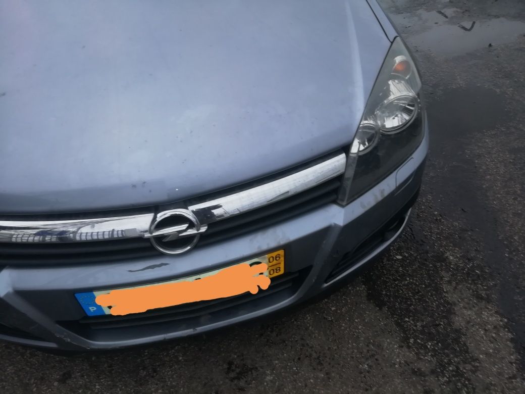 Opel Astra H de 2006 só para peças