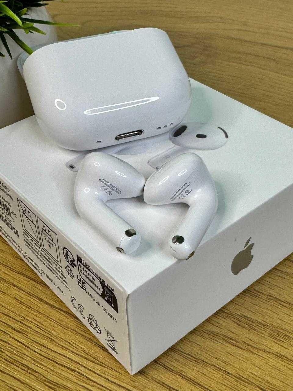 Навушники AirPods 4 з шумоподавленням | Бездротові навушники