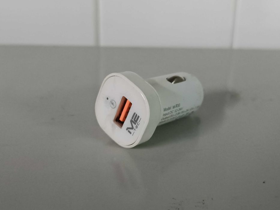 Isqueiro automóvel carregador USB