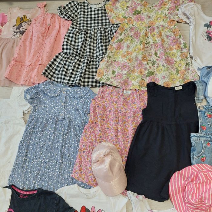 Набір літнього одягу 3-4, 4-5 років. Пакет фірмового одягу дівчинці.