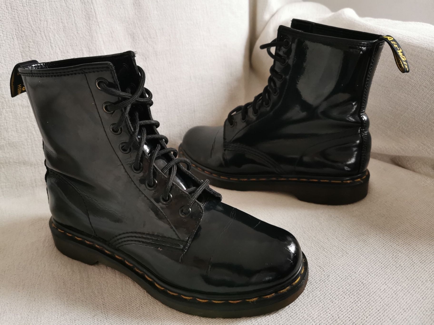 Dr. Martens Air Wair 1460 8-eye glany lakierowane 38
