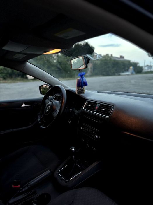 Продам VW Jetta 2012 року