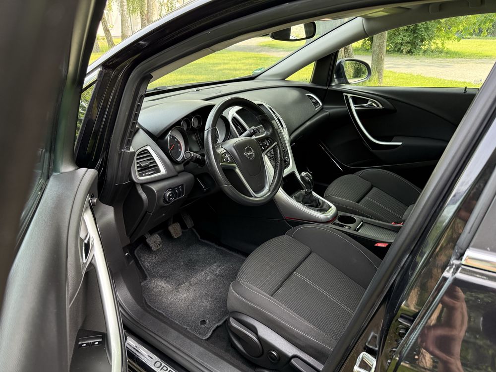 Opel Astra 1.6 benzyna 115km