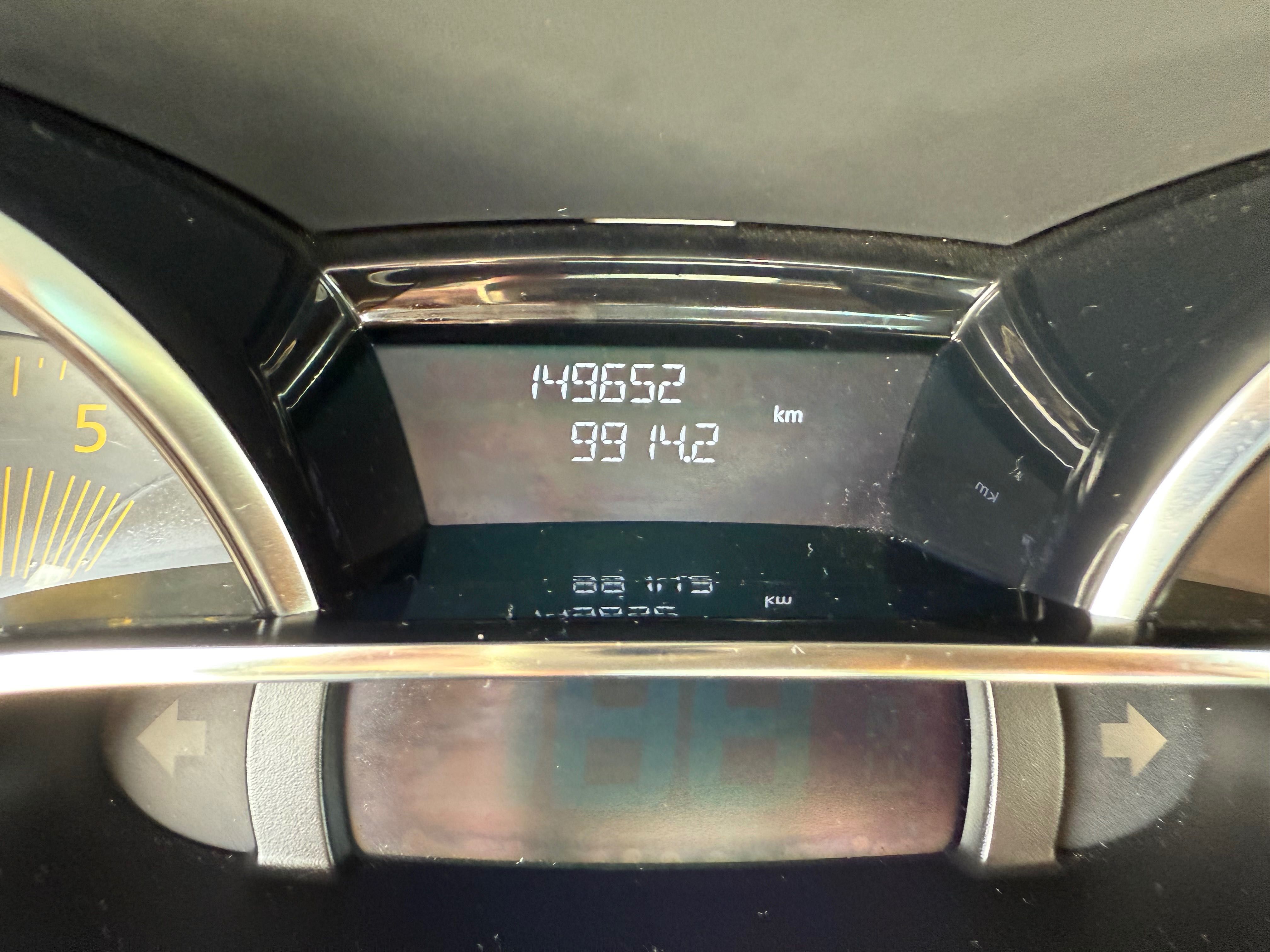 Renault Clio Initiale Paris