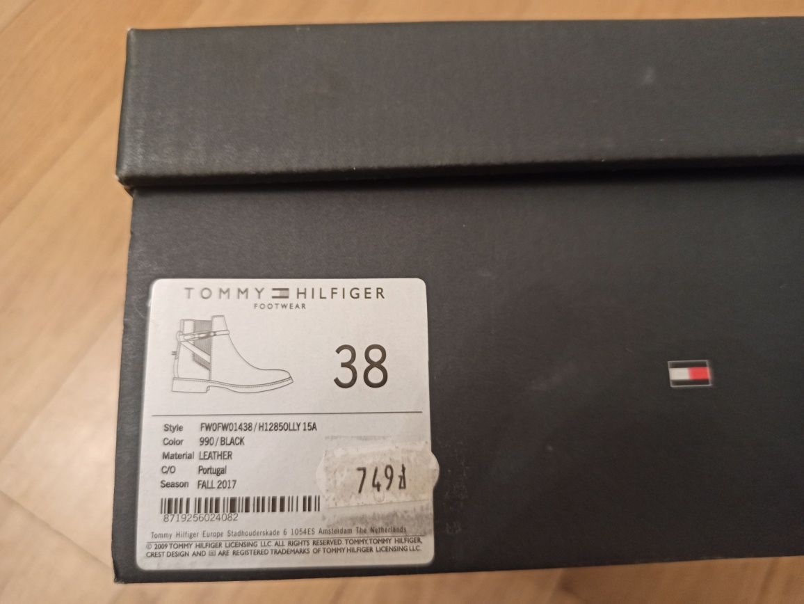 Buty zimowe Tommy Hilfiger rozmiar 38
