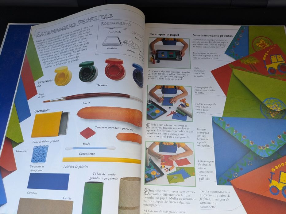 O meu primeiro livro de Pintura de Dawn Sirett