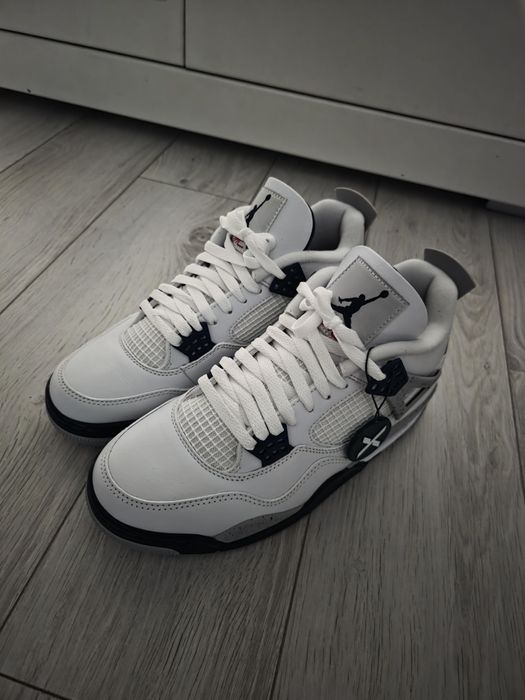 Jordan 4 Midnight Navy