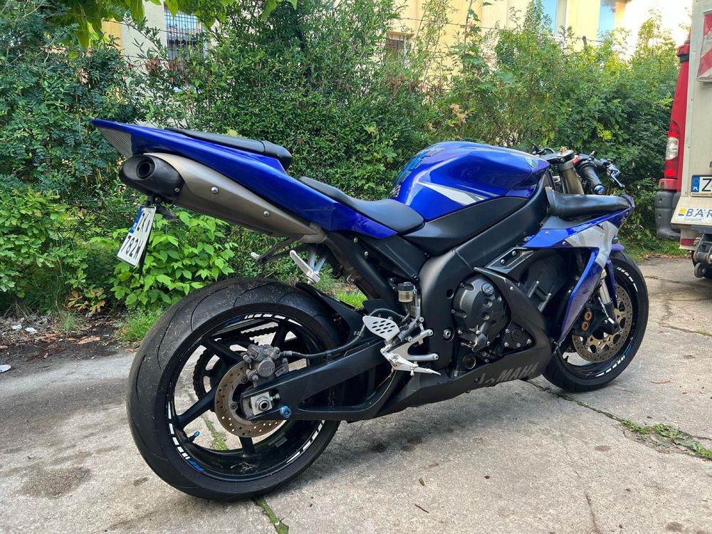 Yamaha r1 rn12 2004 uszkodzona