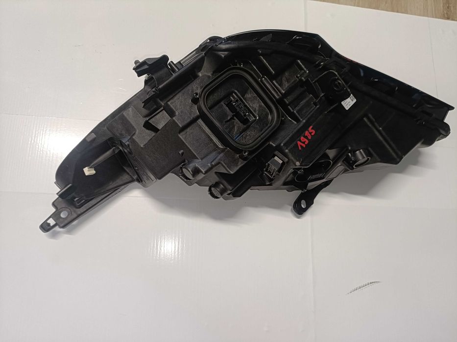 Opel Astra K V Lampa Led przód prawa