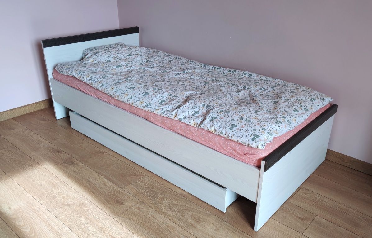 Łóżko białe, bielone, 90x200 z pojemnikiem, szufladą