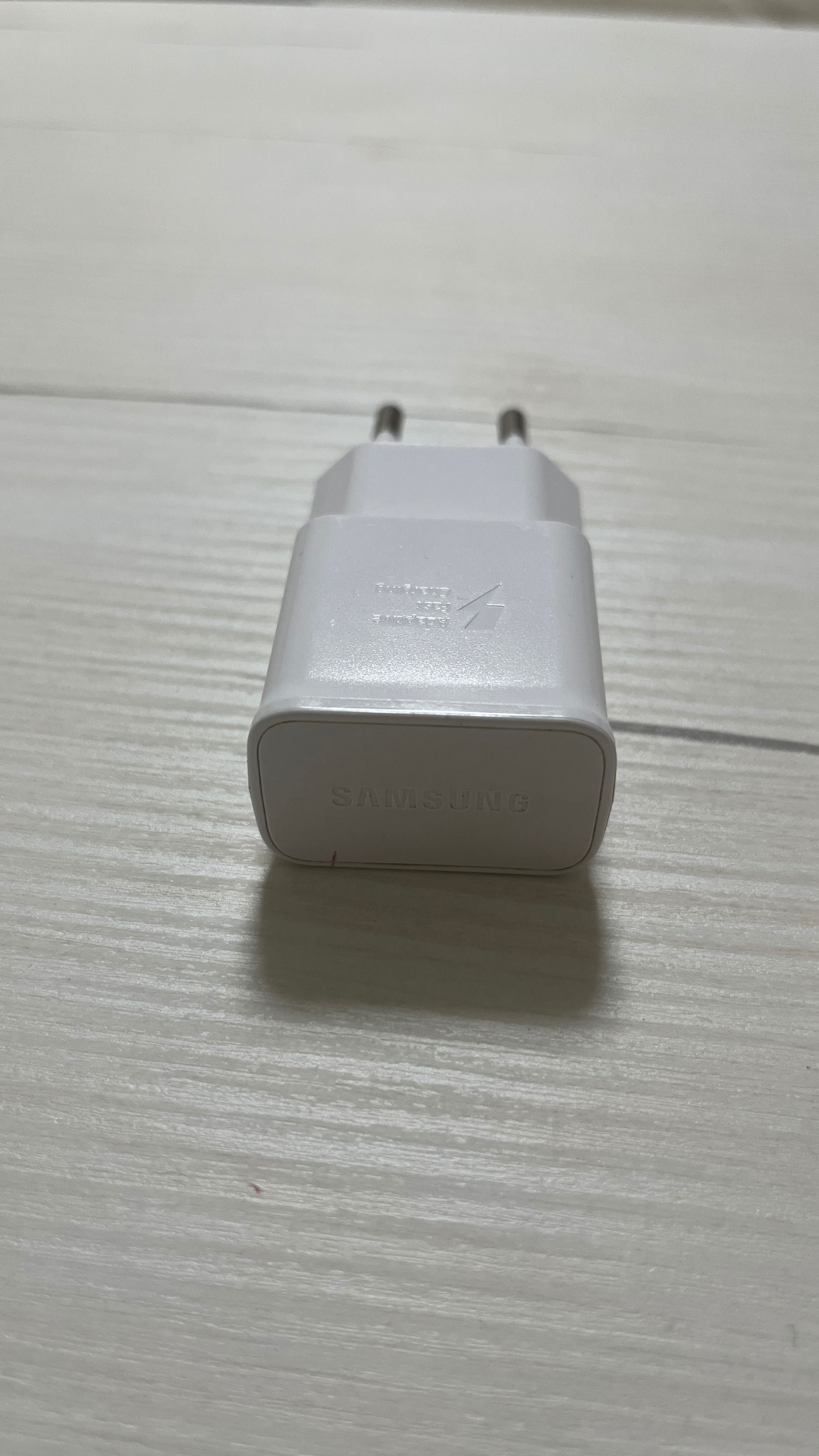 Carregador Samsung Travel Adapter EP-TA200
