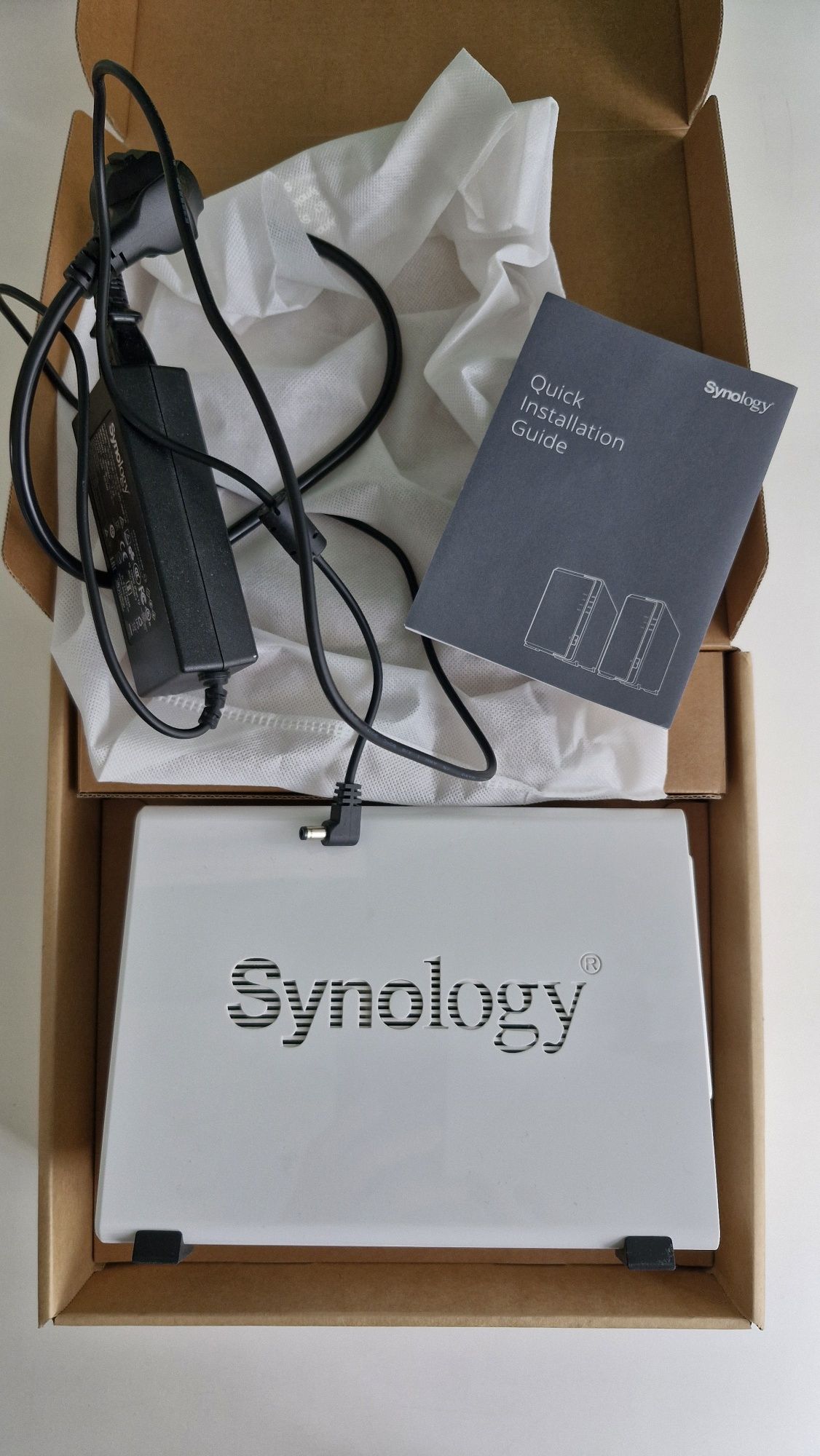 Serwer plików NAS Synology DS220j z dyskami 2+1 Tb
