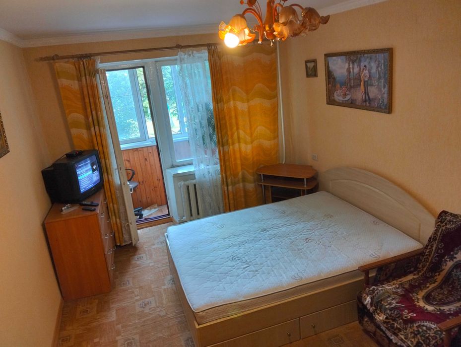 Здам кімнату в 2-х кімн кв-рі для 1-єї дівчини або жінки, не студентки