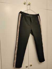 Czarne spodnie w rozmiarze 38 (M)