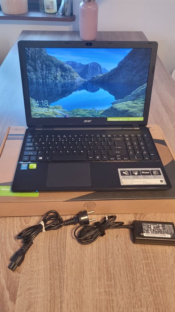 Laptop ACER Aspire E 15, dysk o pojemności 1 terabajt