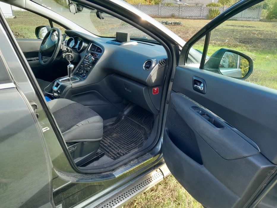 Peugeot 5008 1.6 hdi