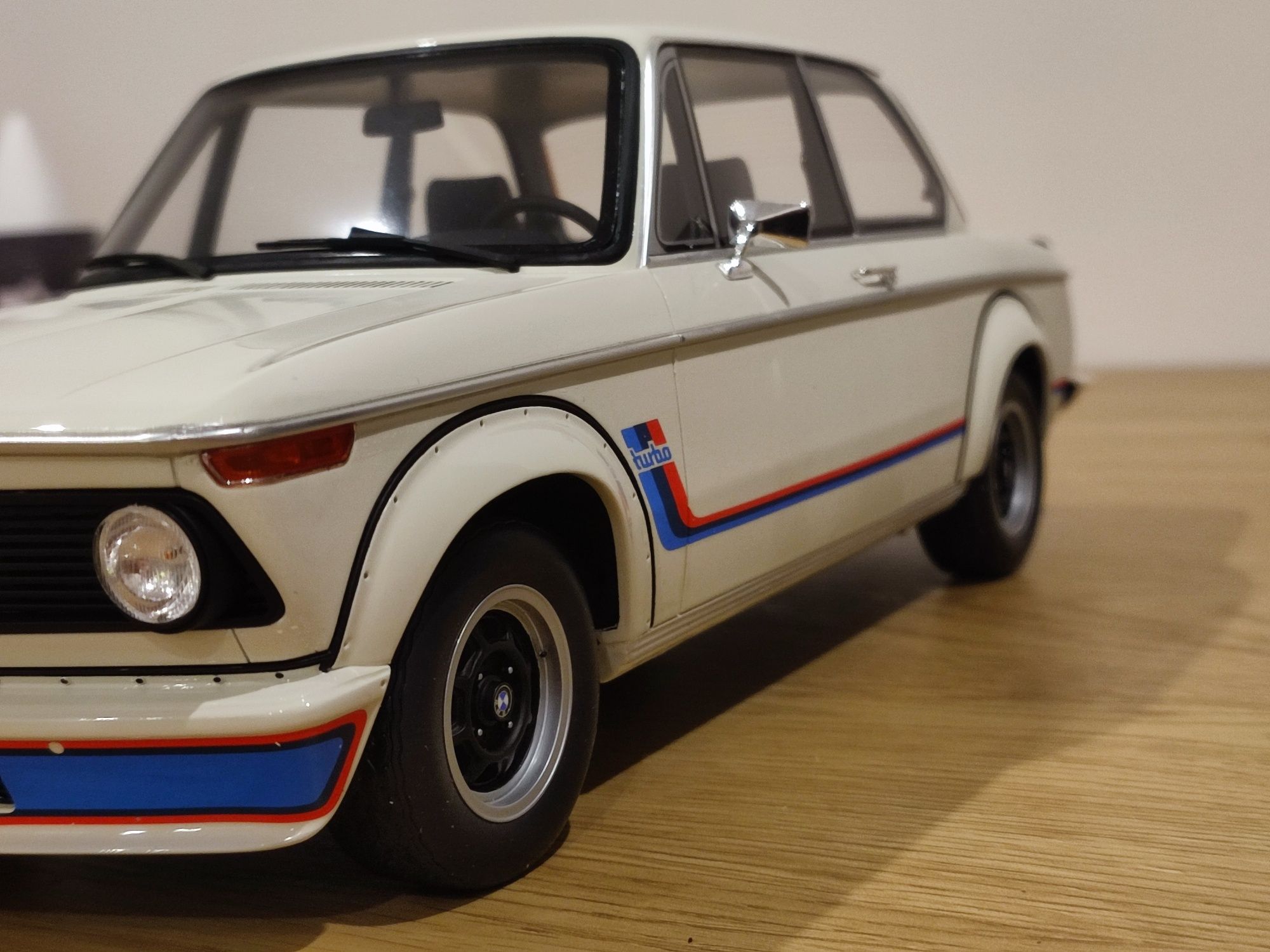 BMW 2002 TURBO 1:12 OTTO G077
