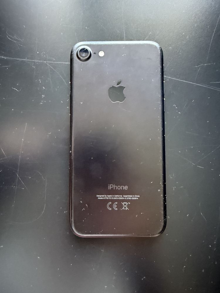 Iphone 7 czarny bardzo dobry