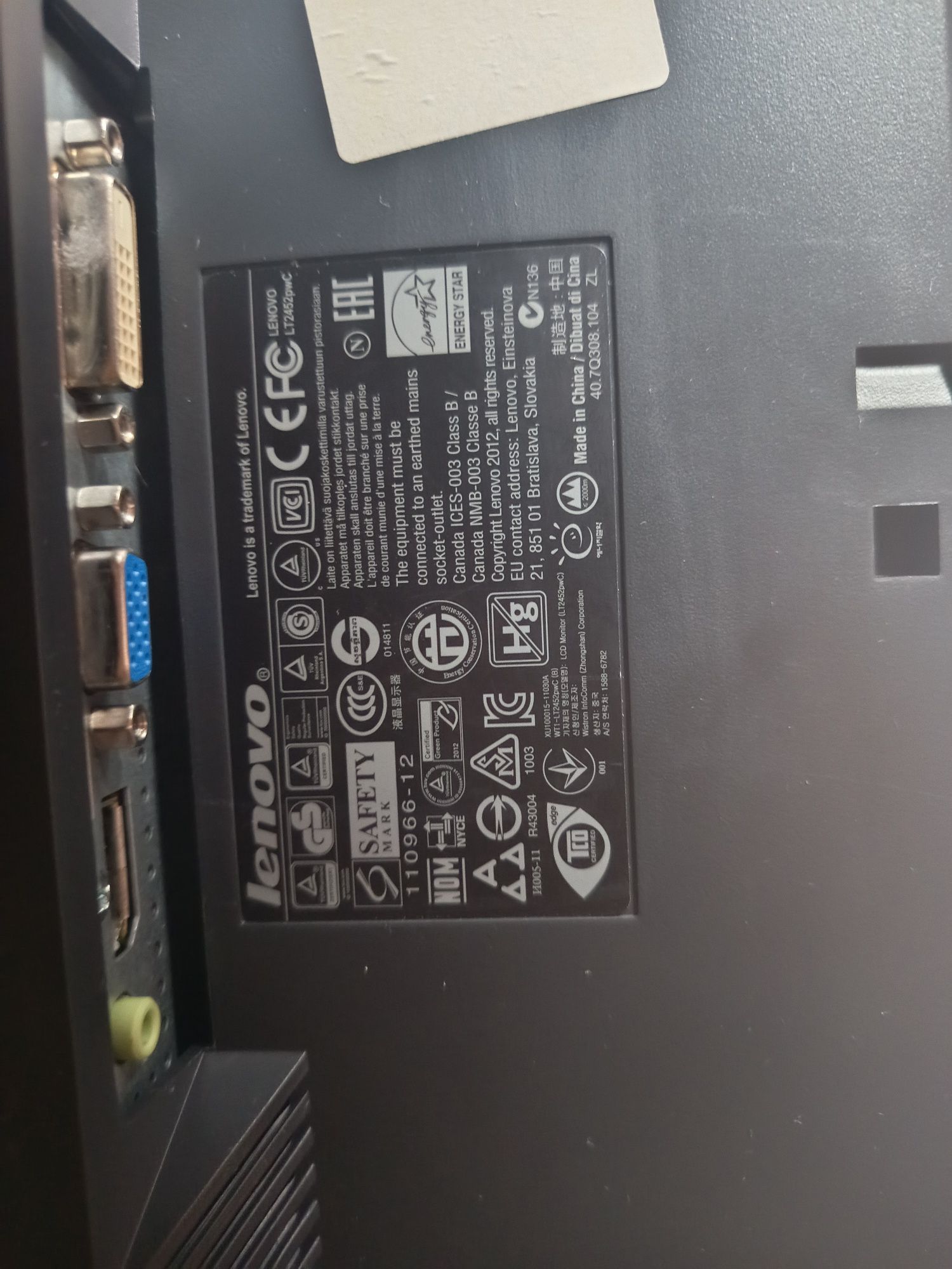 monitor lenovo lt2452pwc