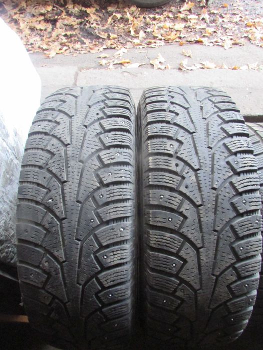 235/75/15 пара зимових Nokian Nordman