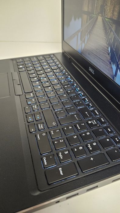 Dell Precision 7530 | Profesjonalna stacja robocza | i7, 32GB, Quadro