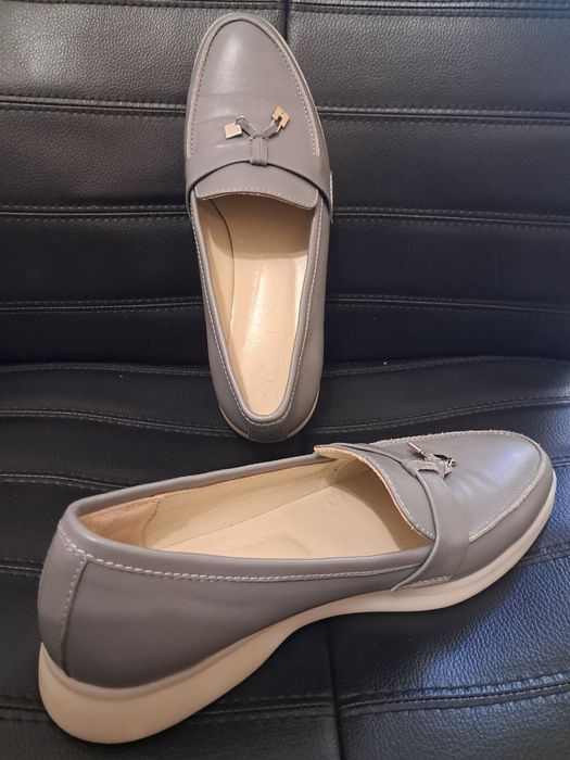 Лофери жіночі. Шкіра, 39 розмір.