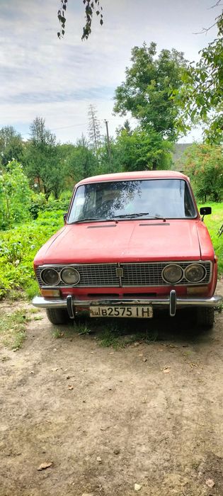 Жигульот ВАЗ 2103 1981 року народження для любителів