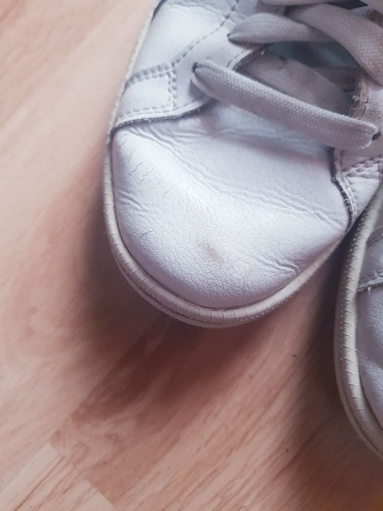 Skórzane buty sportowe damskie marki Puma rozmiar 39