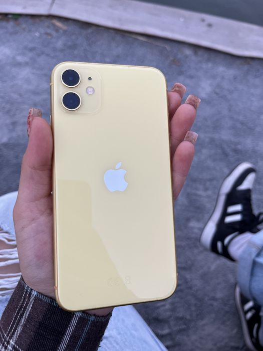 Продам iPhone 11