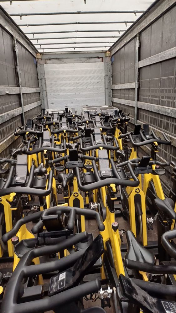 spinning Technogym Grand Cycle com
