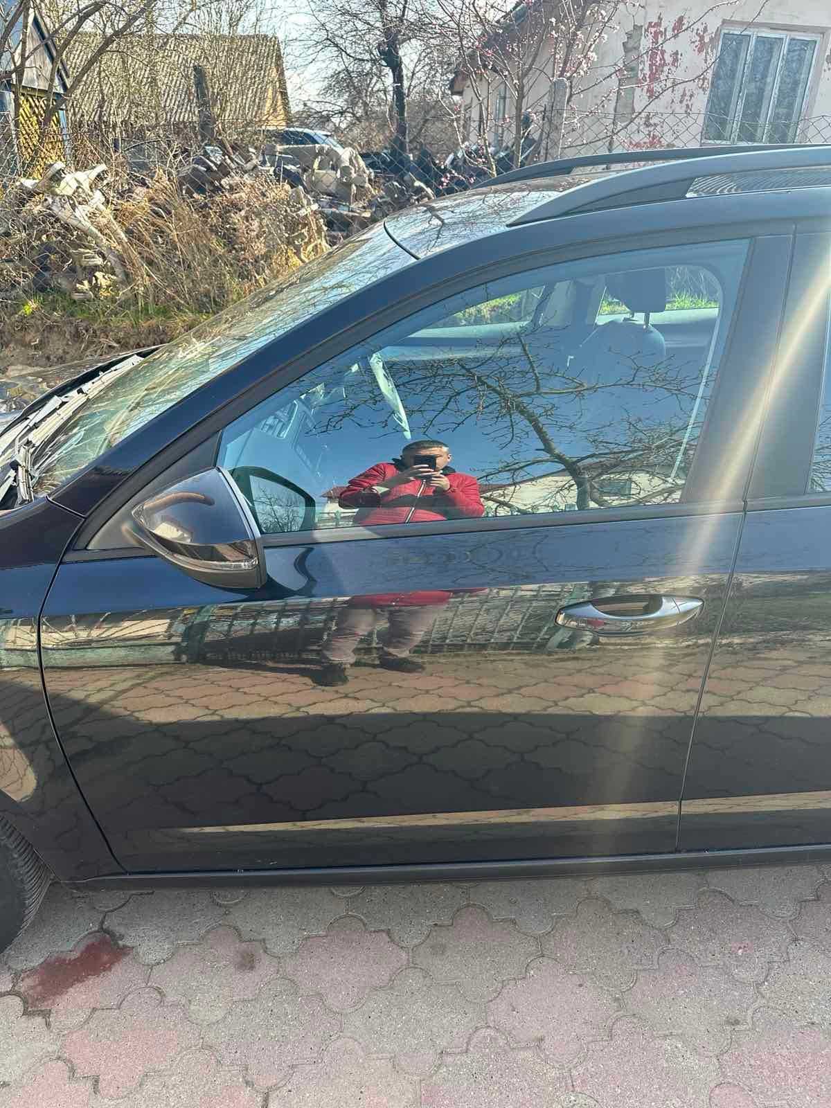 Двери дверка двері дверца Skoda Octavia A7 Шкода Октавия А7