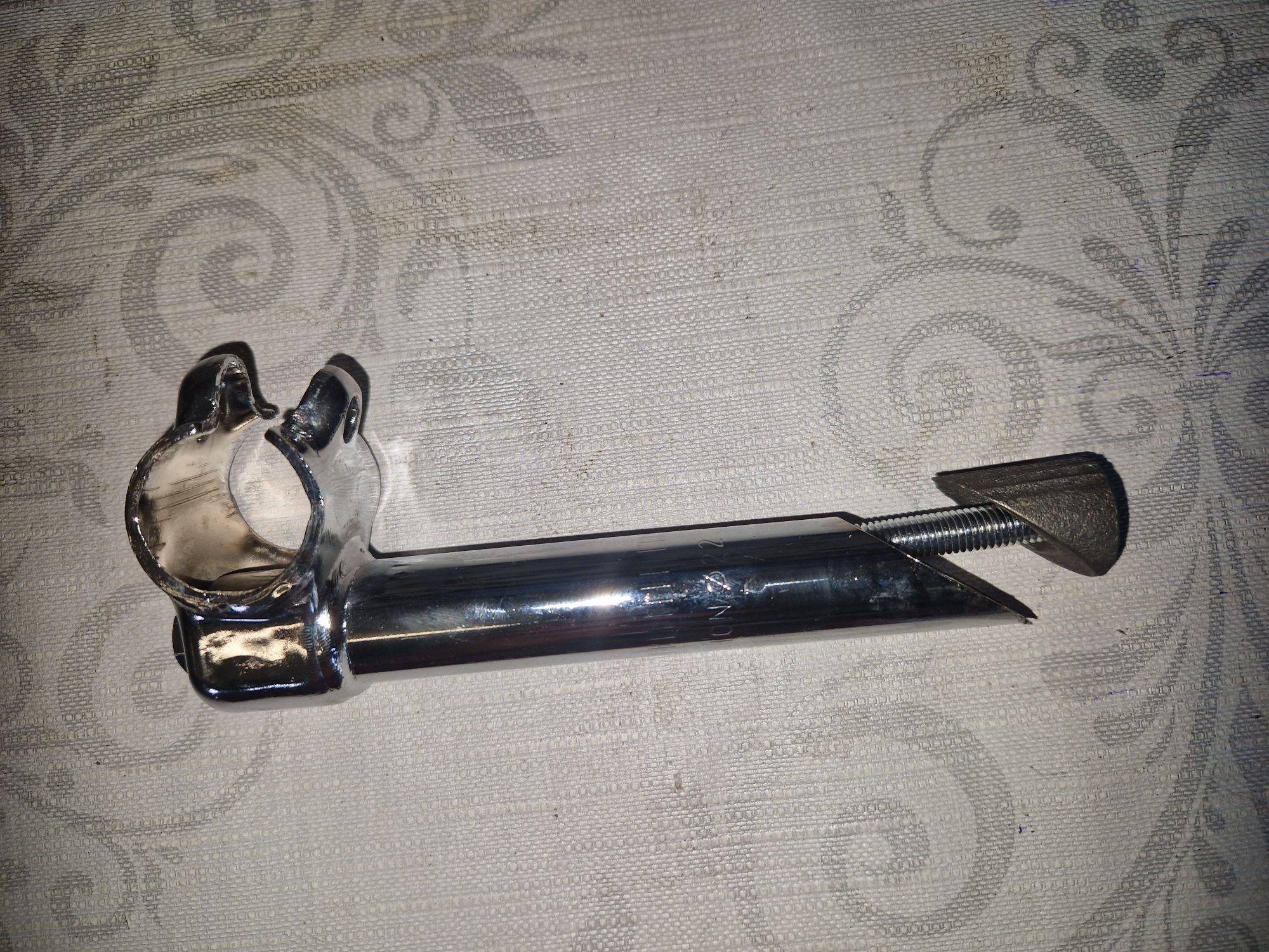Nowy uchwyt mocowania kierownicy Romet motorynka m1/pegaz