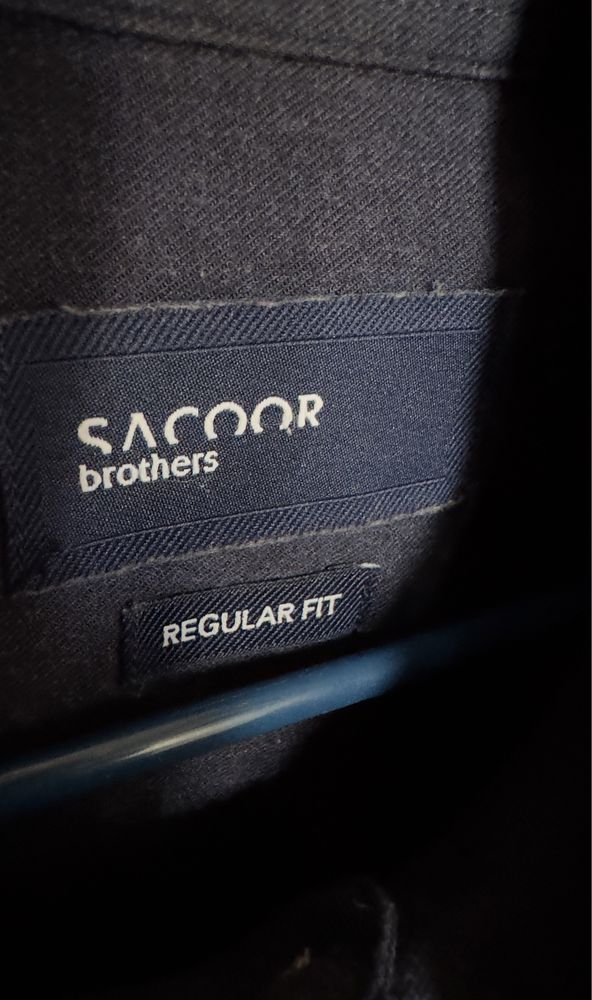 Camisa Sacoor Brothers (tamanho M) - COMO NOVA