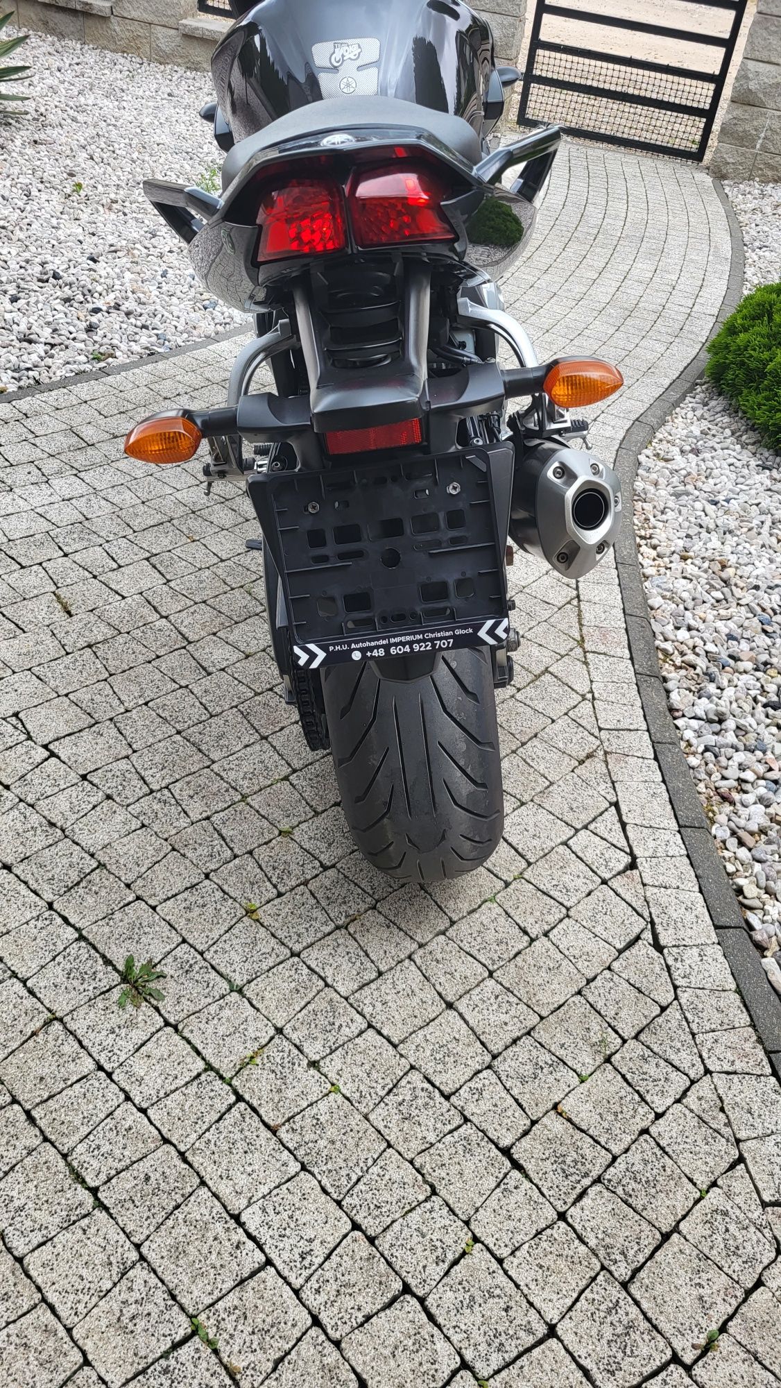 Yamaha fz1 motocykl
