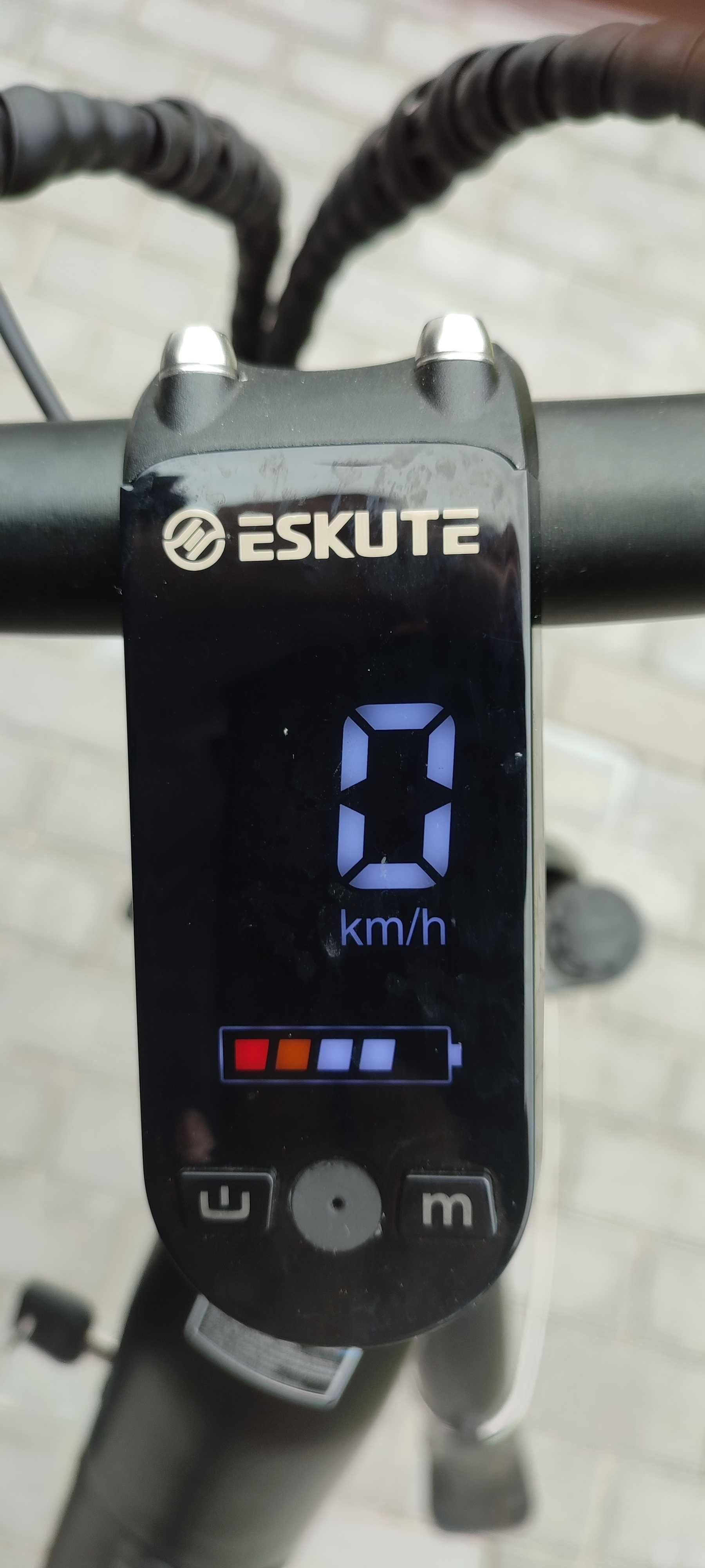 Elektryczny rower, duża wbudowana bateria ,zasięg 100km,