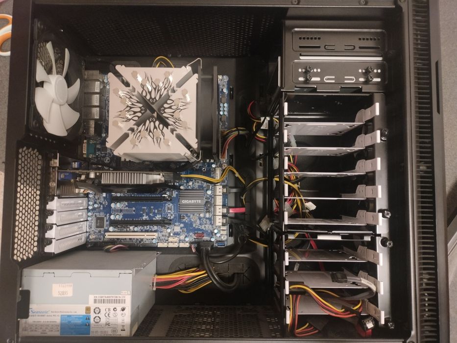 Komputer do gier / pracy albo serwera NAS. 12 Rdzeń  / 16 GB DDR4 RAM
