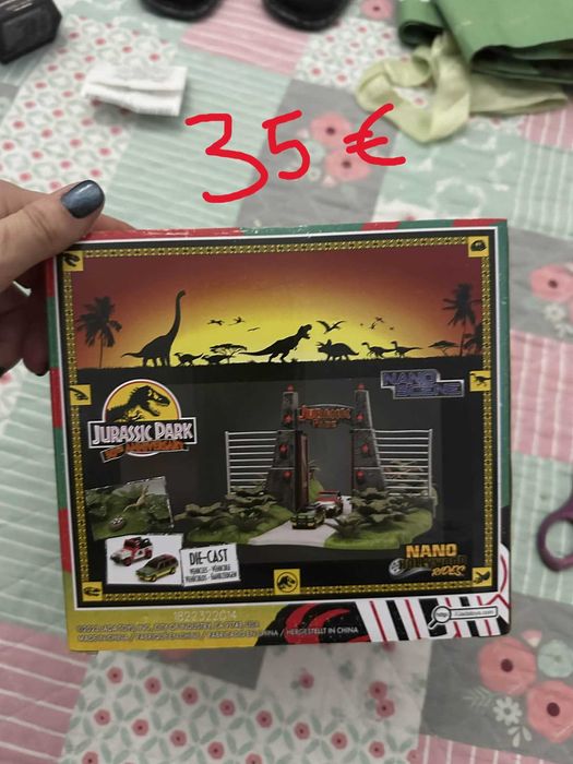 brinquedos novos e embalados