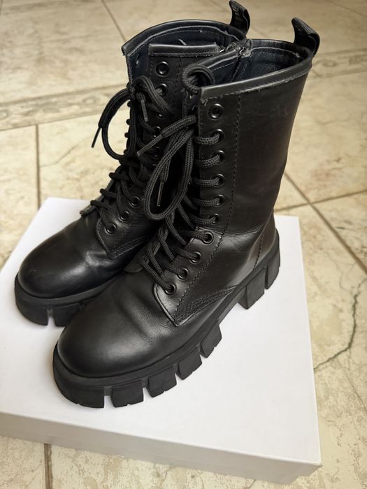 Черевики жіночі чорні шкіряні