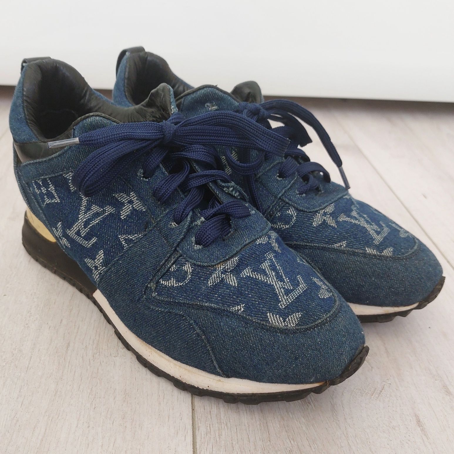 Louis Vuitton navy denim sneakers 39