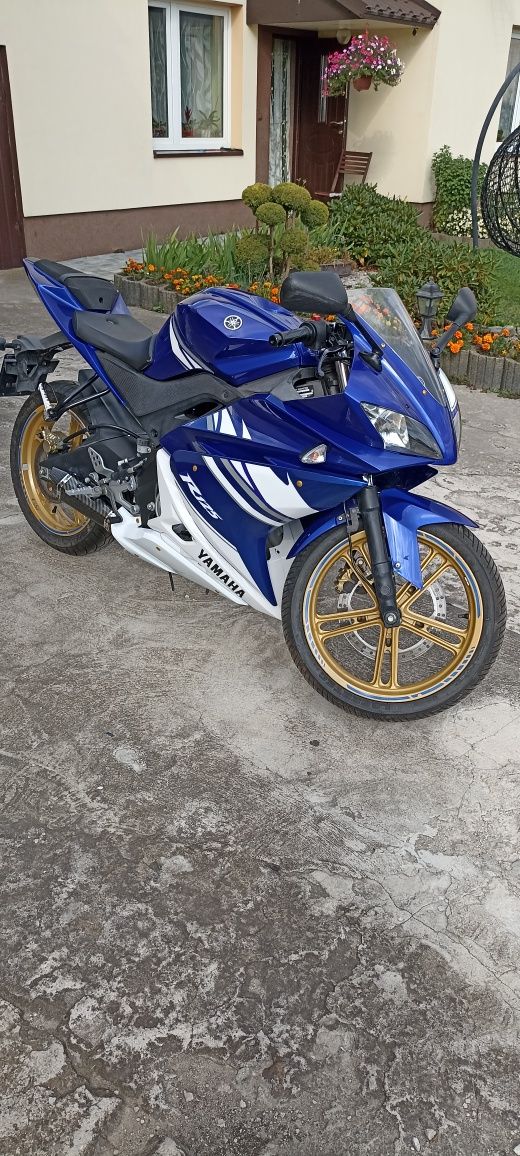 Sprzedam Yamaha YZF R125