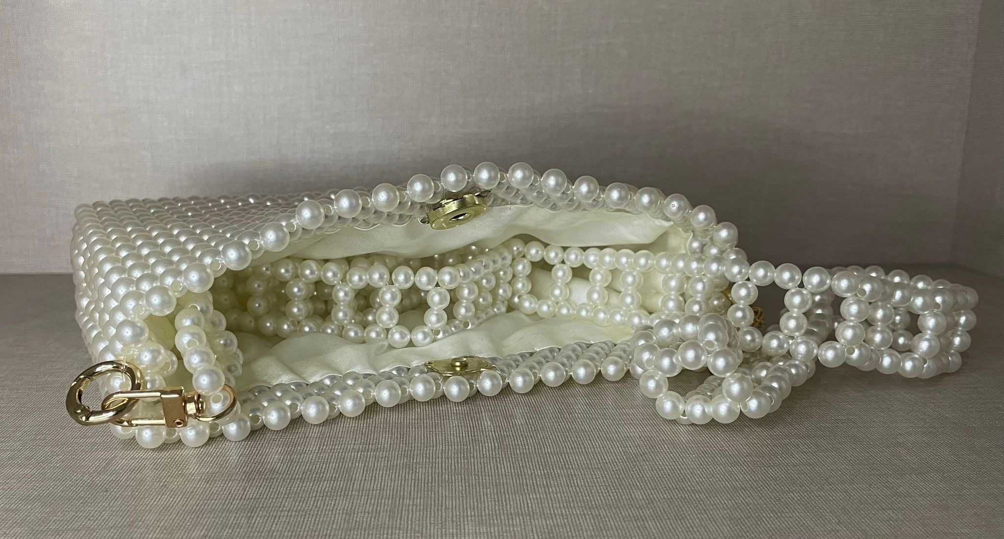 Bolsa Elegante de Perolas