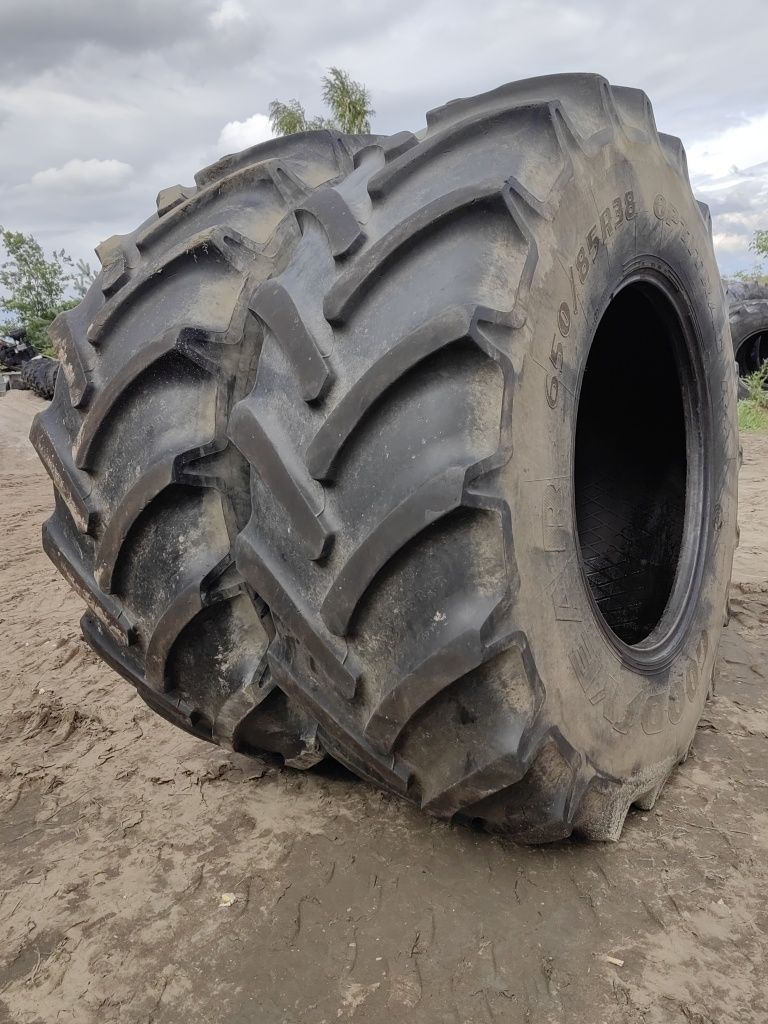 Opony Good year 650/85r38 Komplet