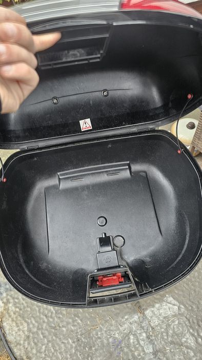 kufer centralny + stelaż GIVI YAMAHA, 2 KLUCZE