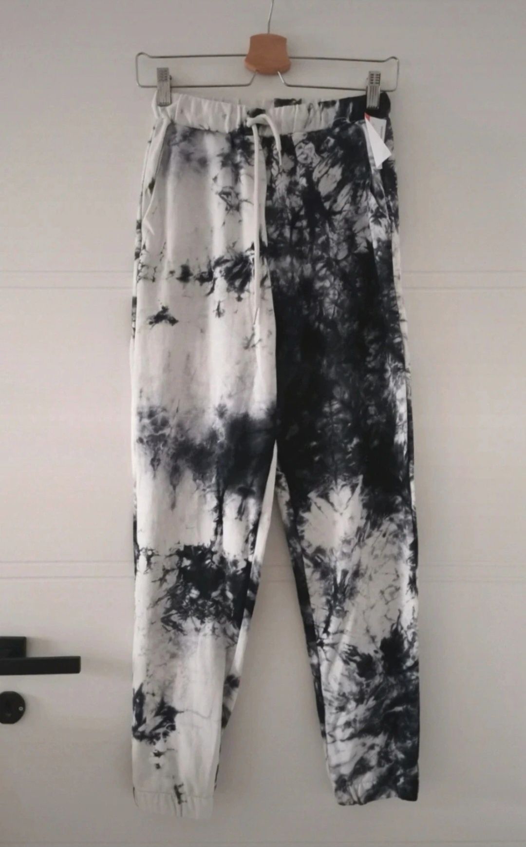 Dres By Clara M tie die nowy
