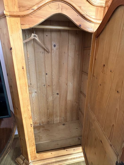 Szafa mebel holenderski + stolik ludwikowski gratis!