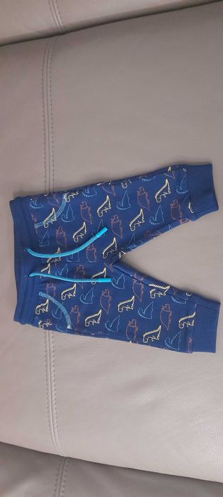 NOWY komplet Coccodrillo dla chłopca  bluza + spodnie rozm. 62
