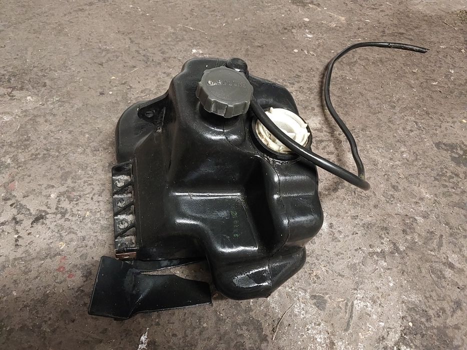 Zbiornik paliwa bak czujnik poziomu paliwa pływak piaggio typhoon nrg