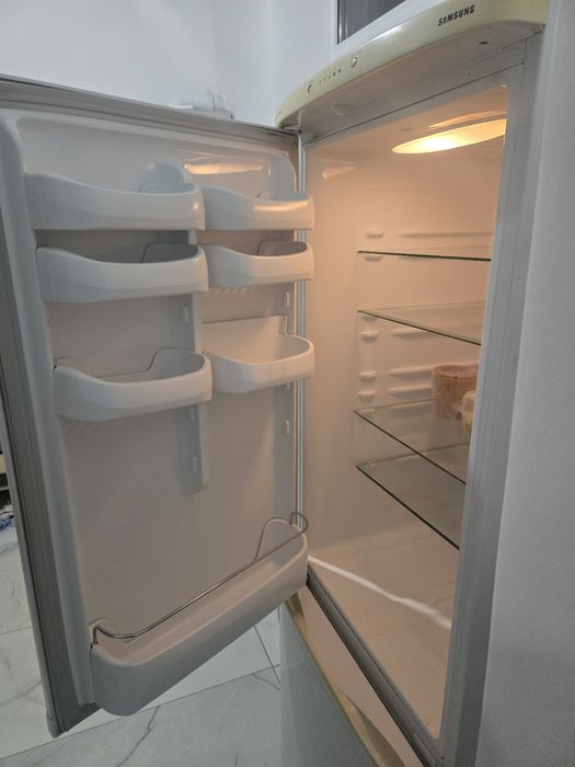 Холодильник Самсунг