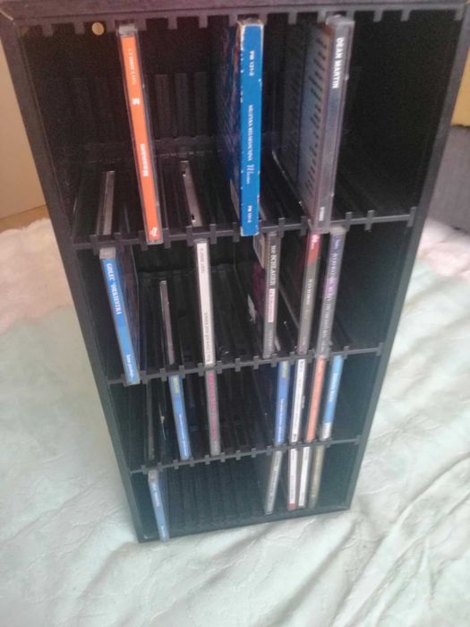 Stojak na płyty cd