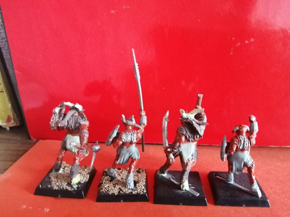 Figurki Warhammer Beastmen Brayherds Gory 9 sztuk cz II